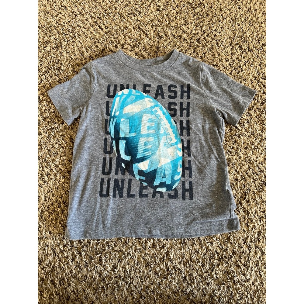 Old Navy Boys Gray football "Unleash" short sleeve‎ shirt size 6/7